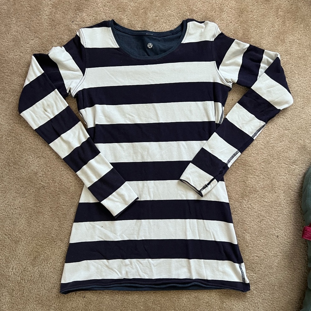 Lululemong Reversible Every Yogi Long Sleeve 8